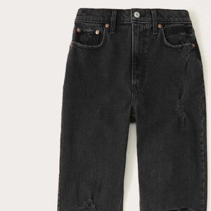 Abercrombie Ultra High Rise 90s Straight Jean in Ripped Black Size 27
